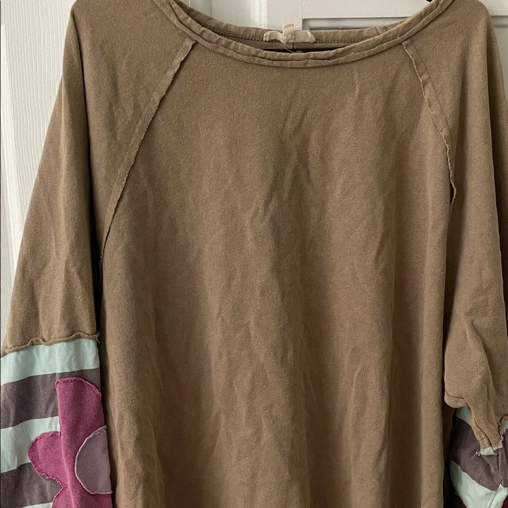 Easel Beige Casual Top - Picture 4 of 12